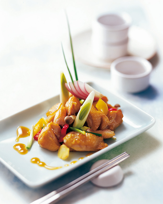 Restované kuře se zázvorem a jarní cibulkou - Asijská kuchyně